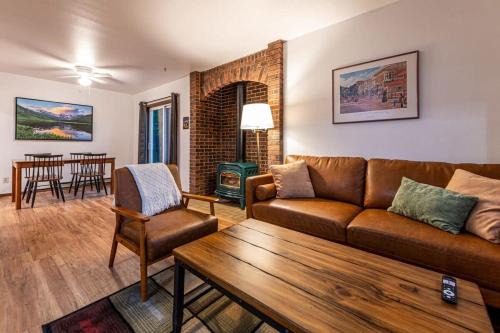 Lafayette Casa | Fall Getaway in Cozy 2BR near Old Town Lafayette