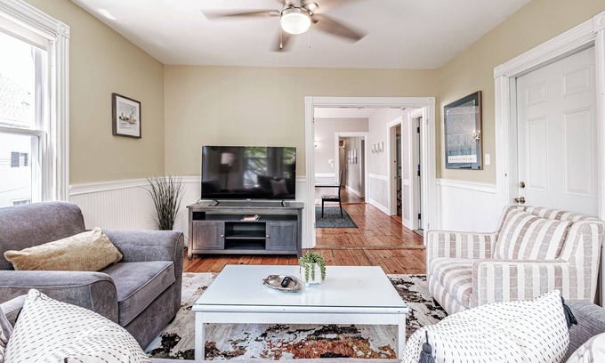 Munjoy Hill Apartamento | Disfruta Portland con tu familia o amigos