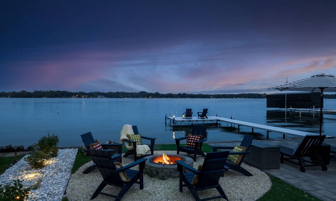 Bass Lake Casa | Last Summer Days Promo! Lakefront | Kayaks |Bikes