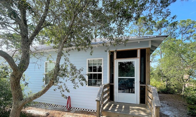 Fort Morgan Cabina | Fall/Winter Dates Available-The Rookery-3 bed-2 bath-sleeps 6