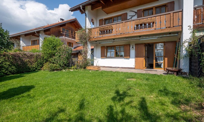 Burgberg Apartamento | Familienfreundliche Ferienwohnung in Mitten der Berge