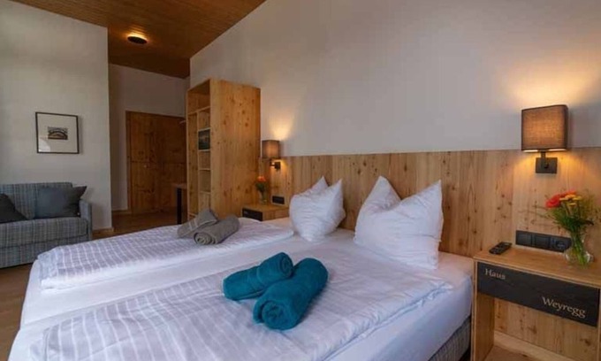 Weyregg am Attersee Cabaña | Familienzimmer FZ - Haus Weyregg - Frühstückspension