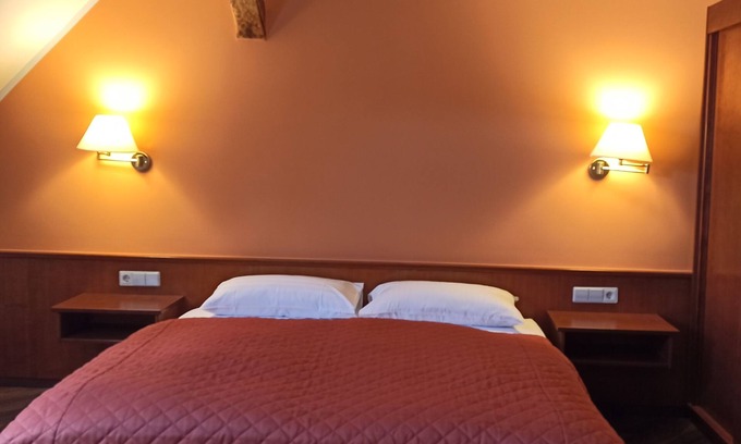 Donaueschingen Apartamento | Familienzimmer Classic, Modern Ohne Balkon, 1 Doppelbett+2 Einzelbette