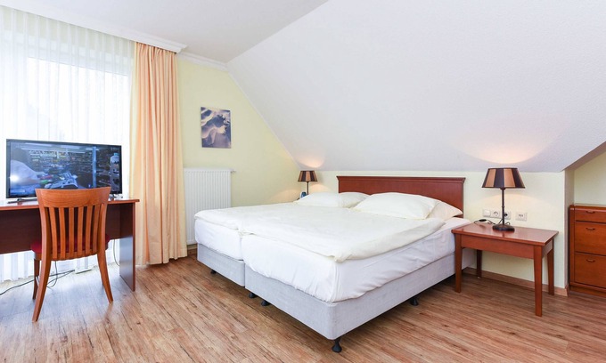 Esens Casa | Familienzimmer im Obergeschoss - Familienzimmer im Obergeschoss im Hotel Benser Watt