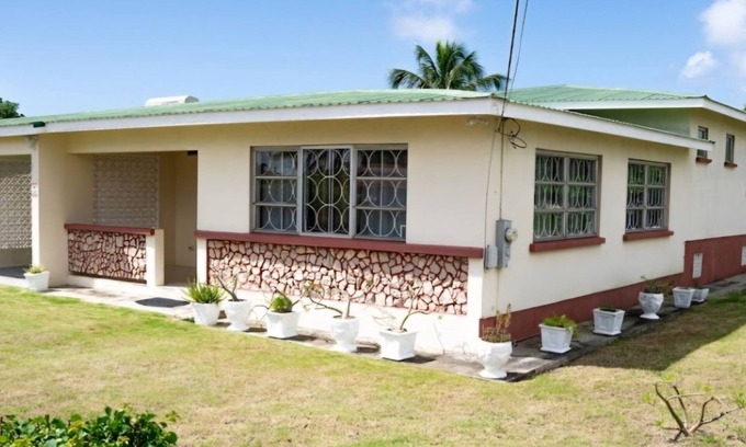 Atlantic Shores Casa | Families, Divers, Surfers & World Cup Visitors: Relax in our serene island home.