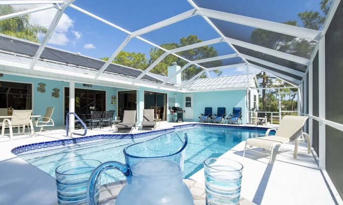 Hunt Club Casa | Families & Lrg Groups, Private Oasis, Heated Saltwater Pool-20-35 Min to Beaches