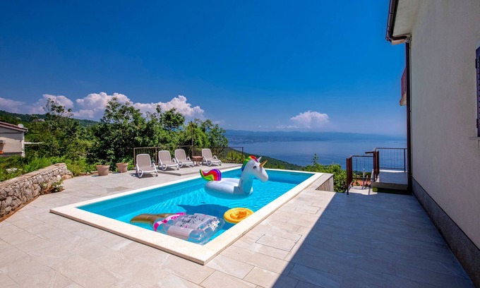 Opatija Casa | familiar, vecindario tranquilo, espléndida vista,