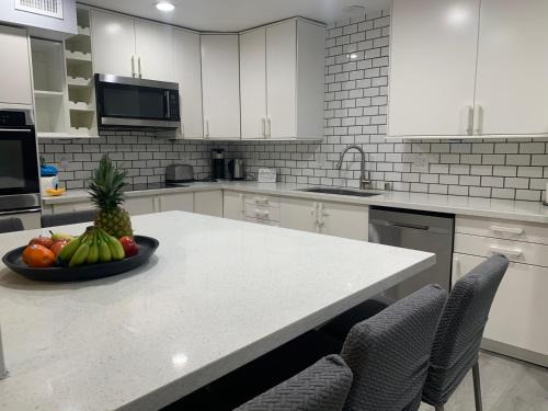 Lyon Street Casa | Family 4BR Home 15 min to Disneyland & Beach
