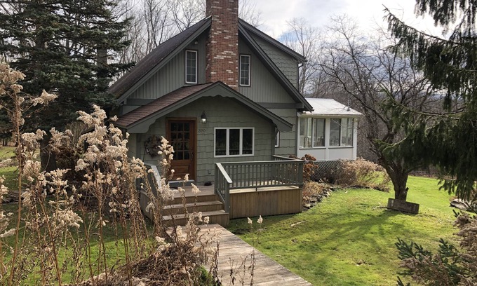 Prattsville Casa | Family and dog friendly Catskills