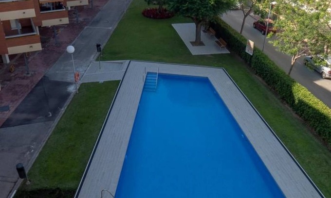 Vilafortuny Apartamento | Apartamento familiar frente al mar con piscina, aire acondicionado y Wifi en Vilafortuny