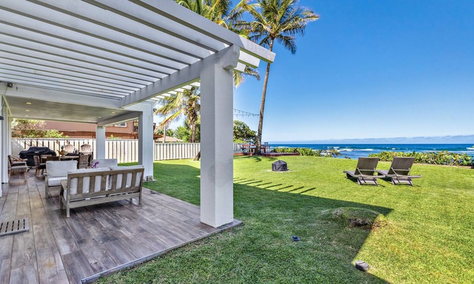 Mokuleia Casa | Casa familiar frente al mar con aire acondicionado, patio grande y terraza