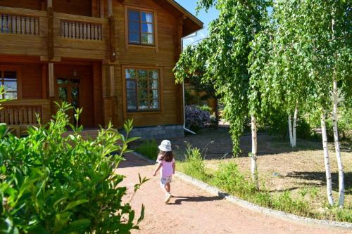 Tamga Chalet De Esquí | Family club Royal-apricot
