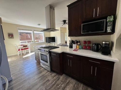 Issaquah Apartamento | Family Comfy Kid Family Pet-Friendly Home Near Everything