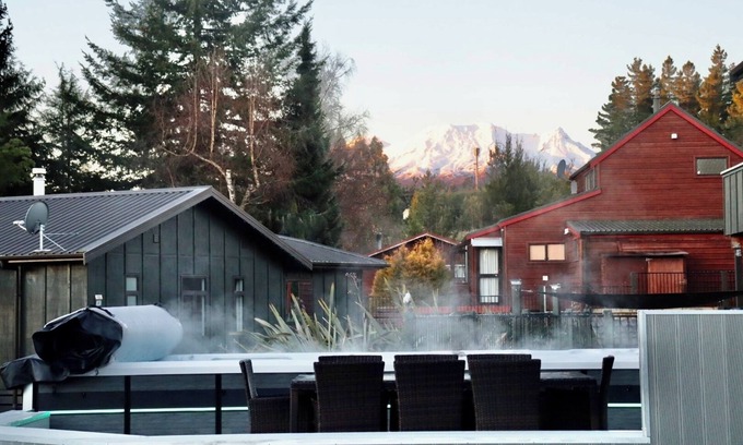 Ohakune Casa | Family delight Heated pool/spa, outdoor playground