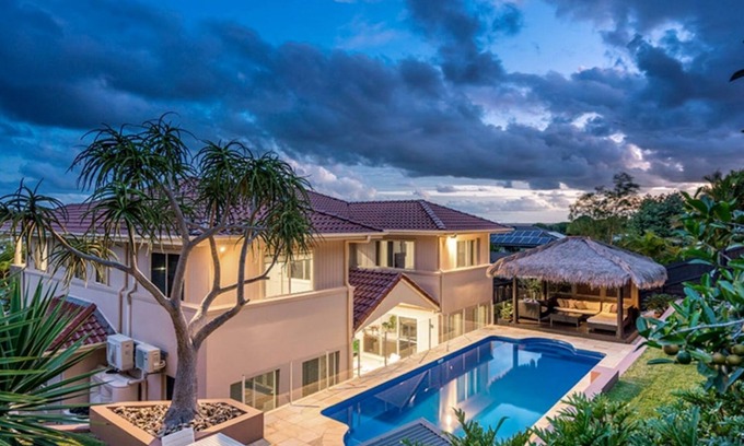Lennox Head Casa | Family Entertainer with Pool - Luxury Holiday House in Lennox Head