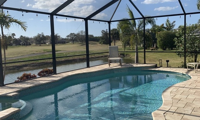 Imperial Lakewood's Casa | Inicio del campo de golf de piscina familiar