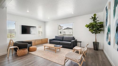 American Fork Casa | Family-Friendly 3-Story Home Sleeps 8