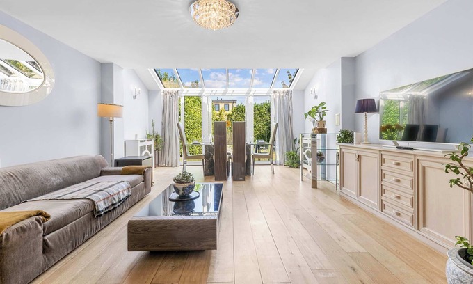 Greenhithe Casa | Garden Heart of Bluewater Shopping centre
