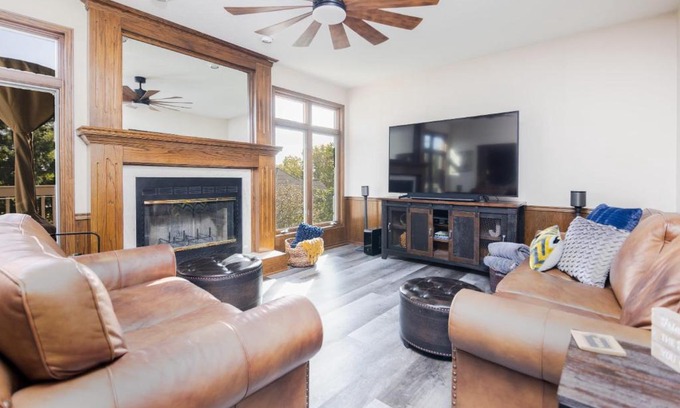 Clive Casa | Family Friendly 5 BR Home with Hot Tub & Game Room