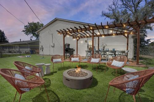 Lamar Heights Area Casa | Family-Friendly Arvada Getaway with Games Galore home