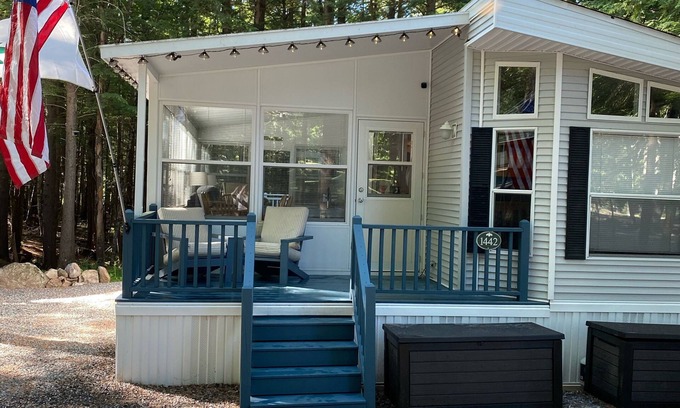 South Casco Cabaña | Family Friendly Cottage in Point Sebago Resort on Sebago Lake
