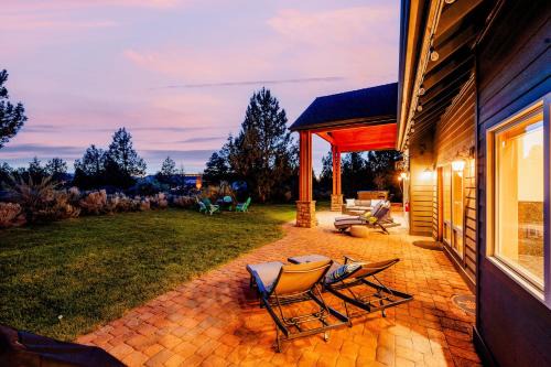 Bend Casa | Family-Friendly Dara Oaks Home with Private Hot Tub and BBQ on the Deck home