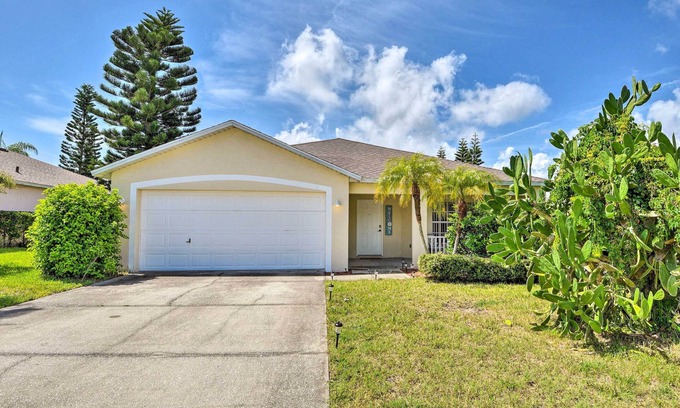 Edgewater Casa | Family-Friendly Edgewater Home: 6 Mi to Beaches!