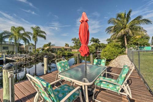 Englewood South Casa | Family-Friendly Englewood Rental with Canal Views!
