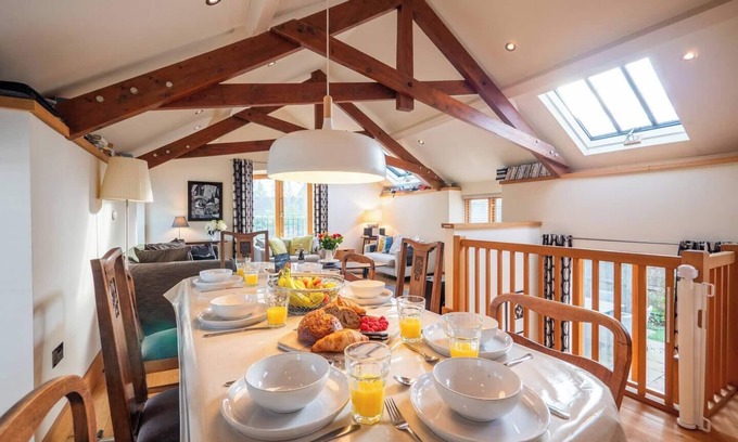 Stoke Fleming Casa | Family-Friendly Coastal Base Near Dartmouth