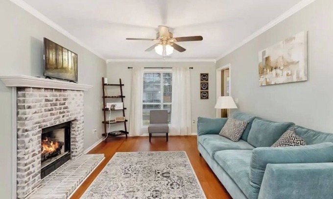 Goose Creek Casa | Family Friendly Getaway Near Everything: Naval Weapons Station & Charleston