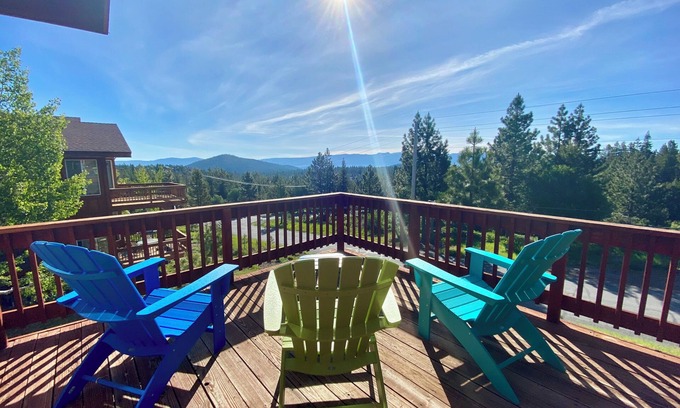 Truckee Condominio | ¡¡NUEVO!! Ideal para familias, magníficas vistas y pasos a la colina de esquí Tahoe Donner