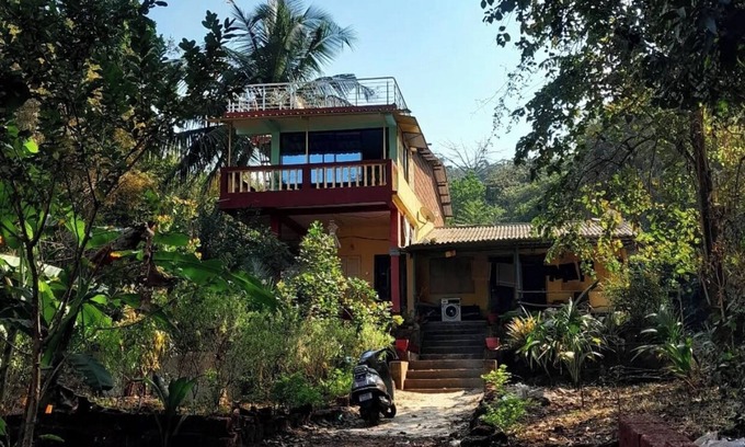 Ganpatipule Otro | Family friendly homestay in forest just five minutes away from arabian ocean.
