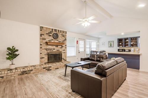 Watauga Casa | Family friendly home in DFW area