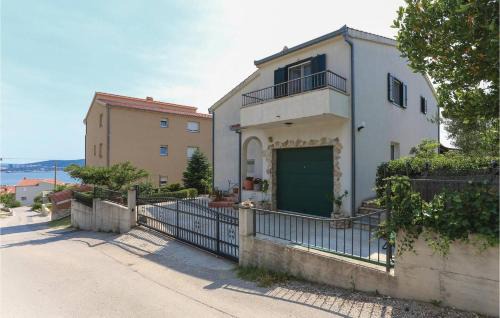 Kastel Sucurac Casa | Family friendly house with a parking space Kastel Sucurac, Kastela - 21842