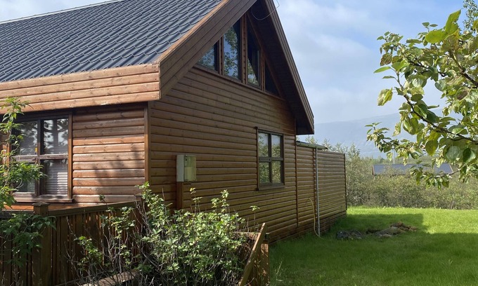 Blaskogabyggd Casa | Family friendly summerhouse in the Golden circle.