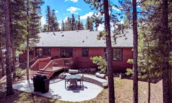 Black Hawk Casa | Family-Friendly | Kayaks | Bonfire | BBQ @PineTreeLodge