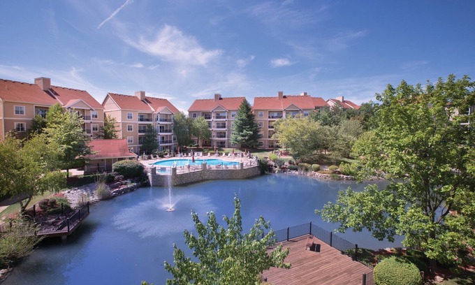 Table Rock Complejo | Alojamiento para familias en Branson Condos con 7 piscinas exteriores / cubiertas, a 6,4 km de 76 Strip