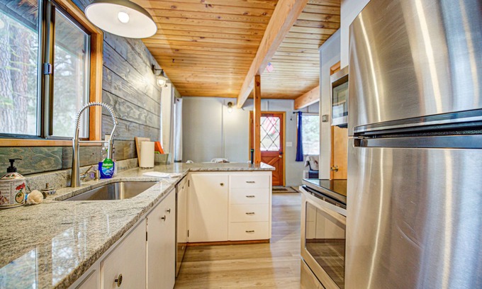 Garden Valley Cabina | Family-friendly Open & Relaxing South Fork Riverside Retreat