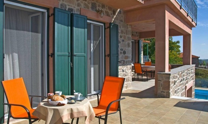 Lesbos Casa | ideal para familias, relajantes vacaciones en un típico griego Vila