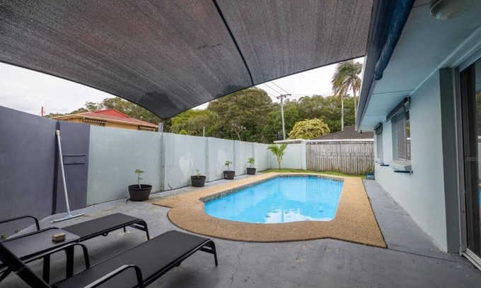 Bundall Casa | Family-Friendly Retreat with Pool & Spacious Living