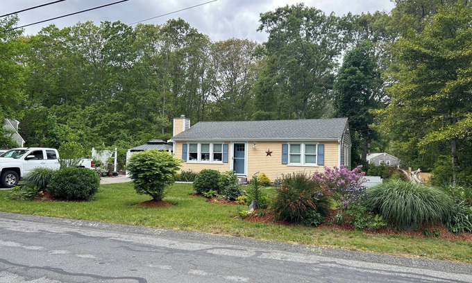 Sandwich Casa | Family friendly , walking distance local restaurants, ice cream, biking beach