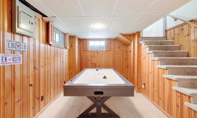 St. Louis Casa | Family Fun, Pets Welcome, Ideal 4 Longer Stays!