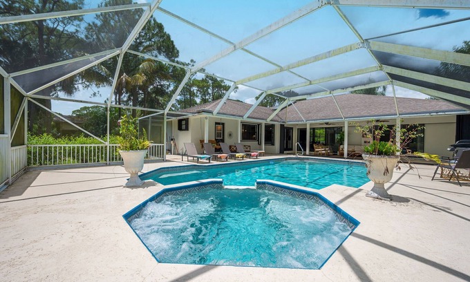 Jupiter Farms Casa | Family Getaway in Jupiter Farms: Fun Pool & Lake!