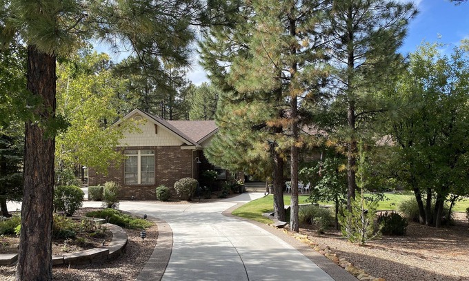 Sierra Pines Casa | Family Getaway in the Pines