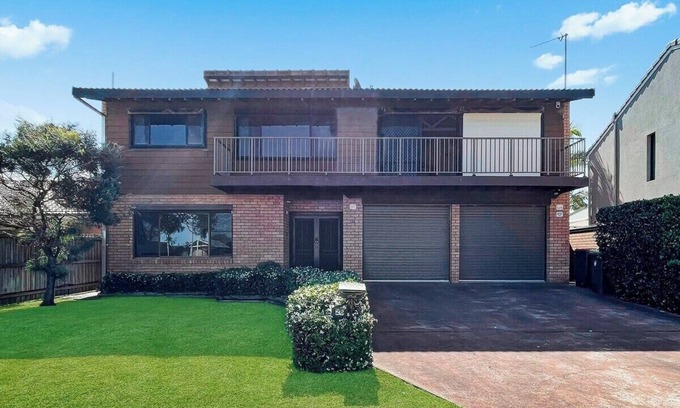 Warilla Casa | Family Getaway - Opposite Warilla Beach