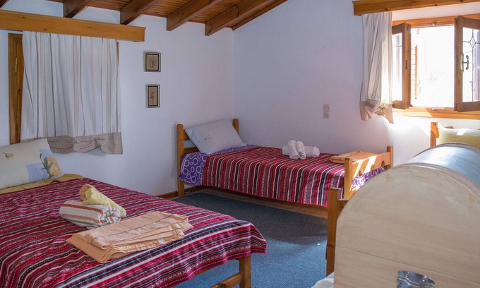 Kokkini Chani Cabaña | Casa familiar con jardín privado cerca de la playa