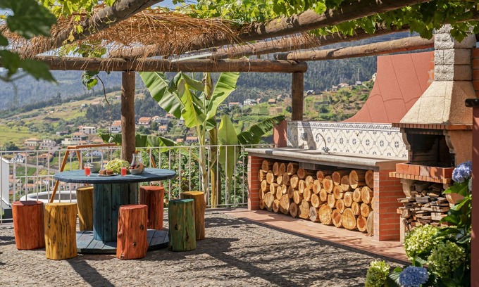 Calheta Cabaña | Family holidays in the countryside, Casa do Cavalo das Flores