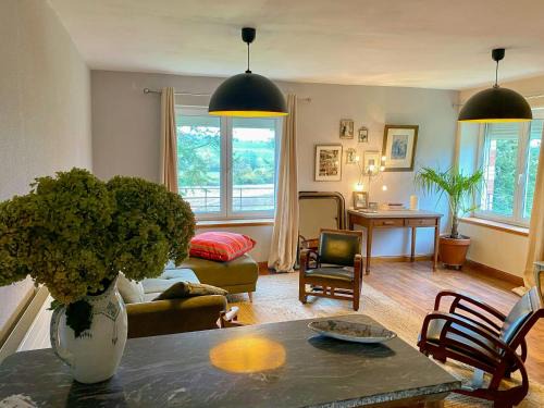Moulins-le-Carbonnel Casa | Family Home In The Alpes Mancelles