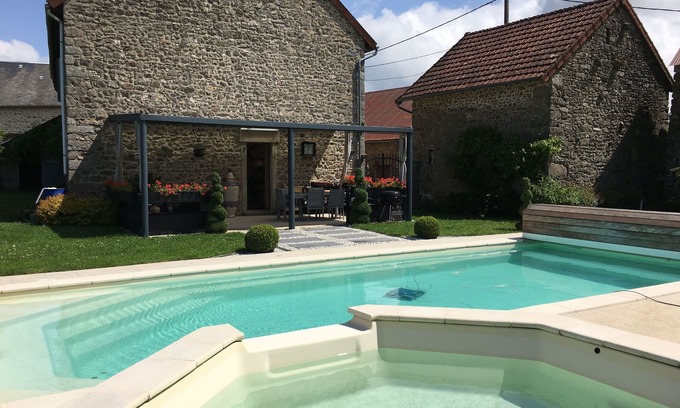 Monts et Vallees Ouest Creuse Casa | Family home in Creuse