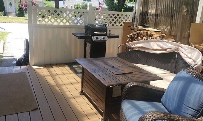 Nashua Casa | Family home w firepit & propane table near booming downtown, skiing, & hiking.